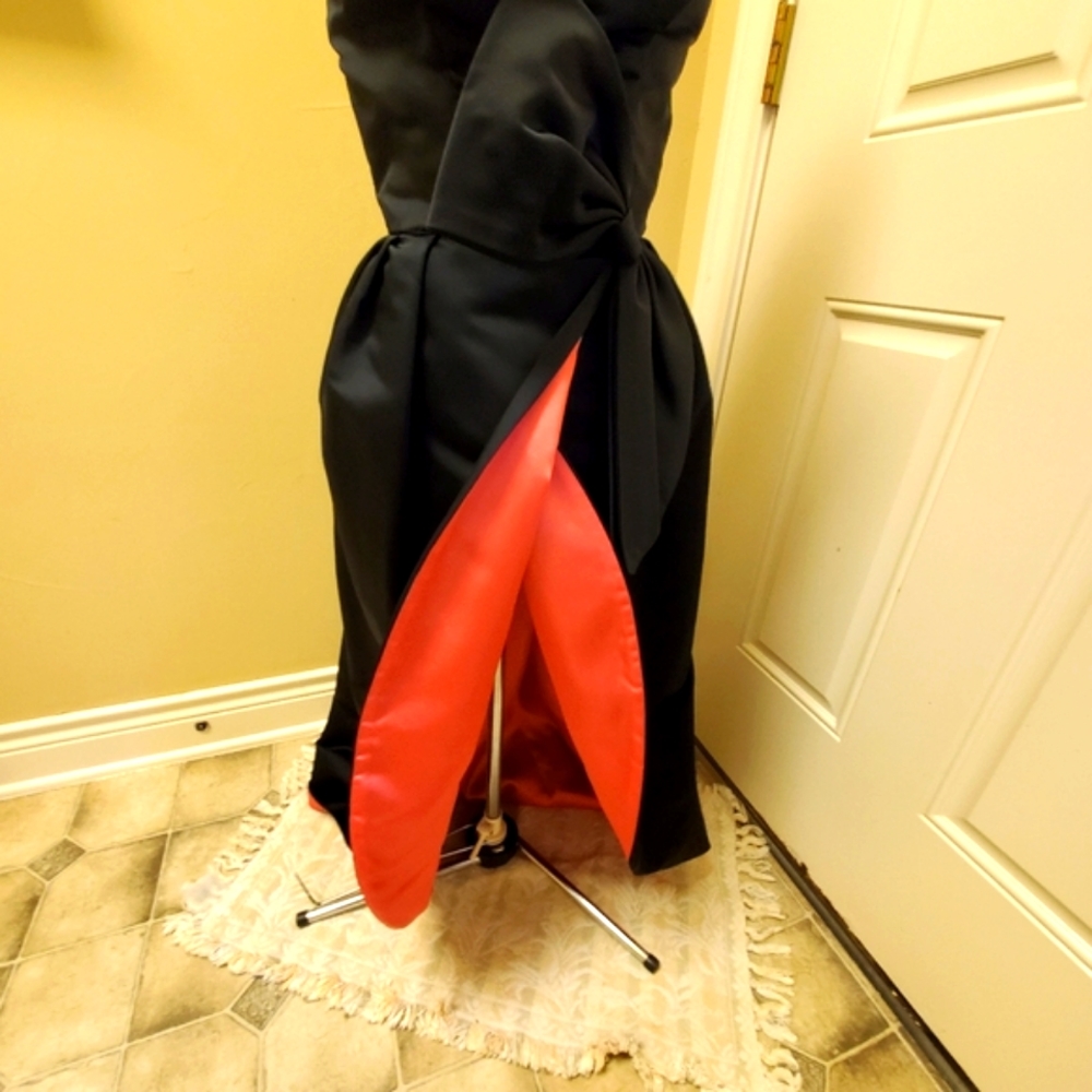 Victor Costa Vintage 80's Black Satin Evening/Ball Gown, Red Satin Lined, Size 6